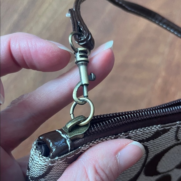 Like new Coach Signature Card Holder and wristlet - Picture 13 of 16